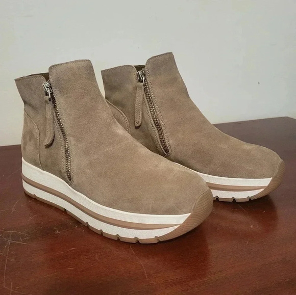 Steve Madden Glided Unit Leather Platform High-Top Sneaker(7.5) - Picture 1 of 9